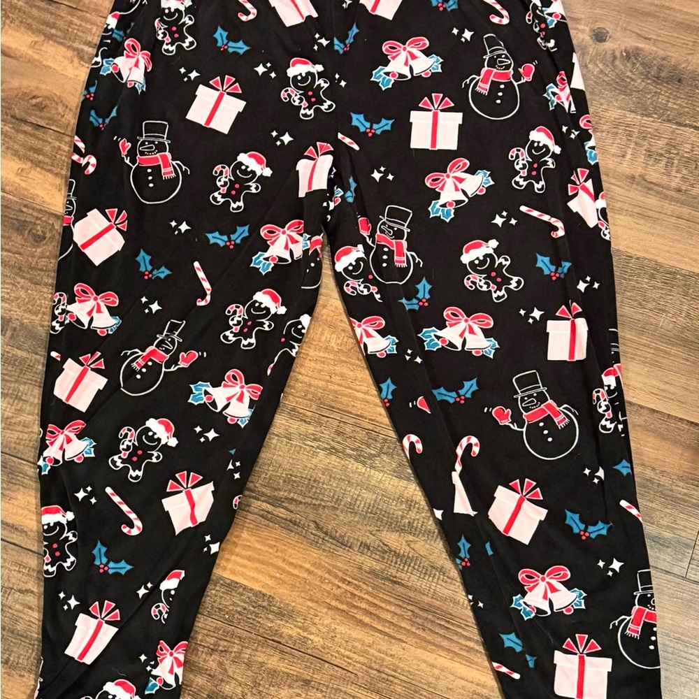 Christmas Pajama Bottoms Women’s Large Fleece Gingerbread Men Snowmen Black